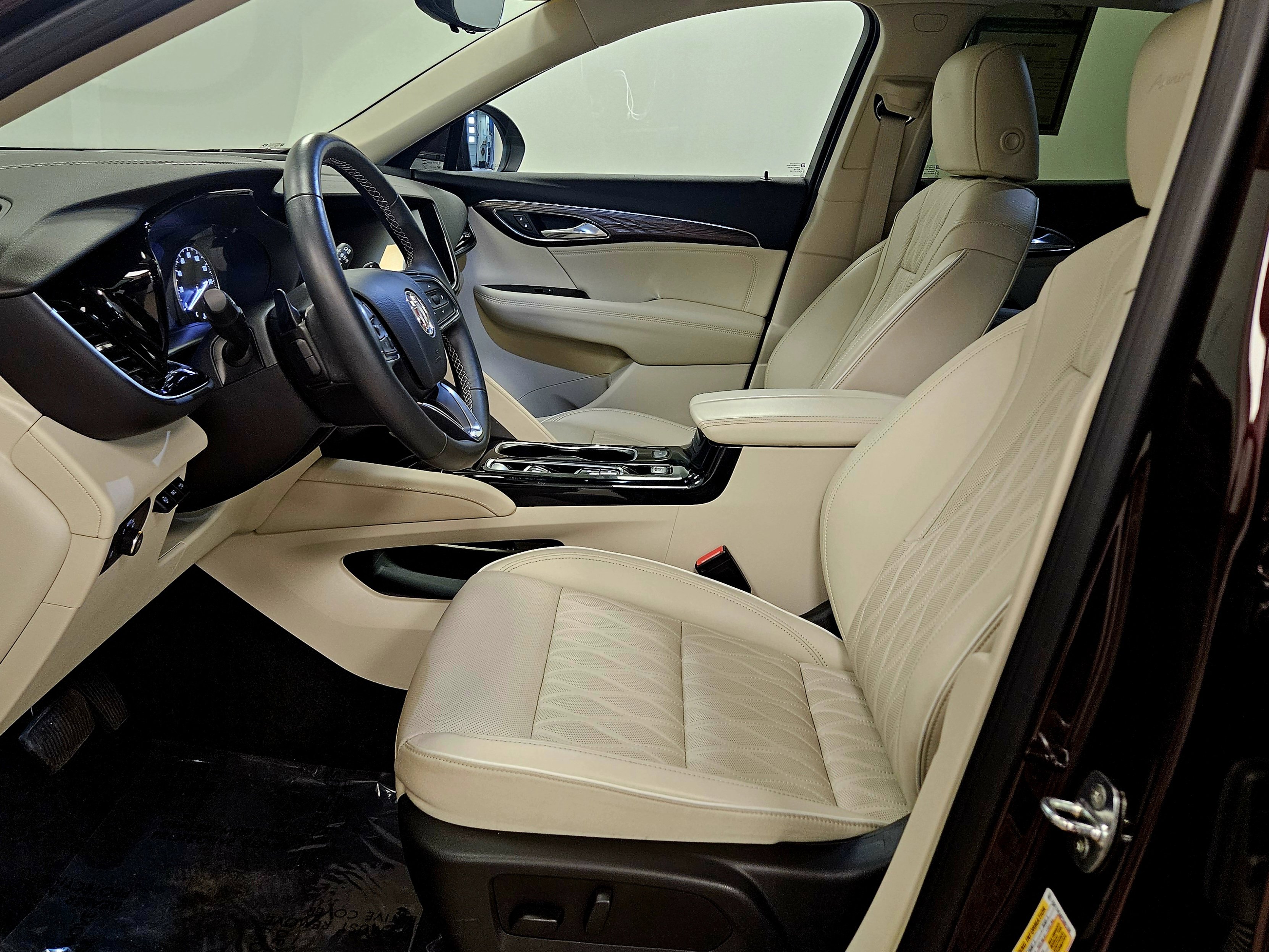 Used 2023 Buick Envision Avenir image 7