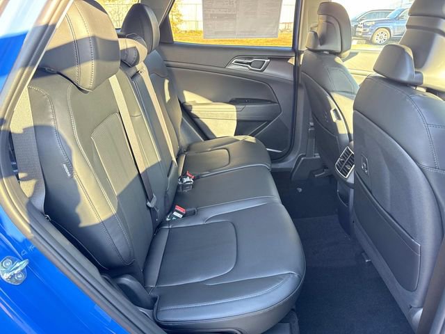 New 2026 Kia Sportage EX w/ EX Panorama Roof Package image 11