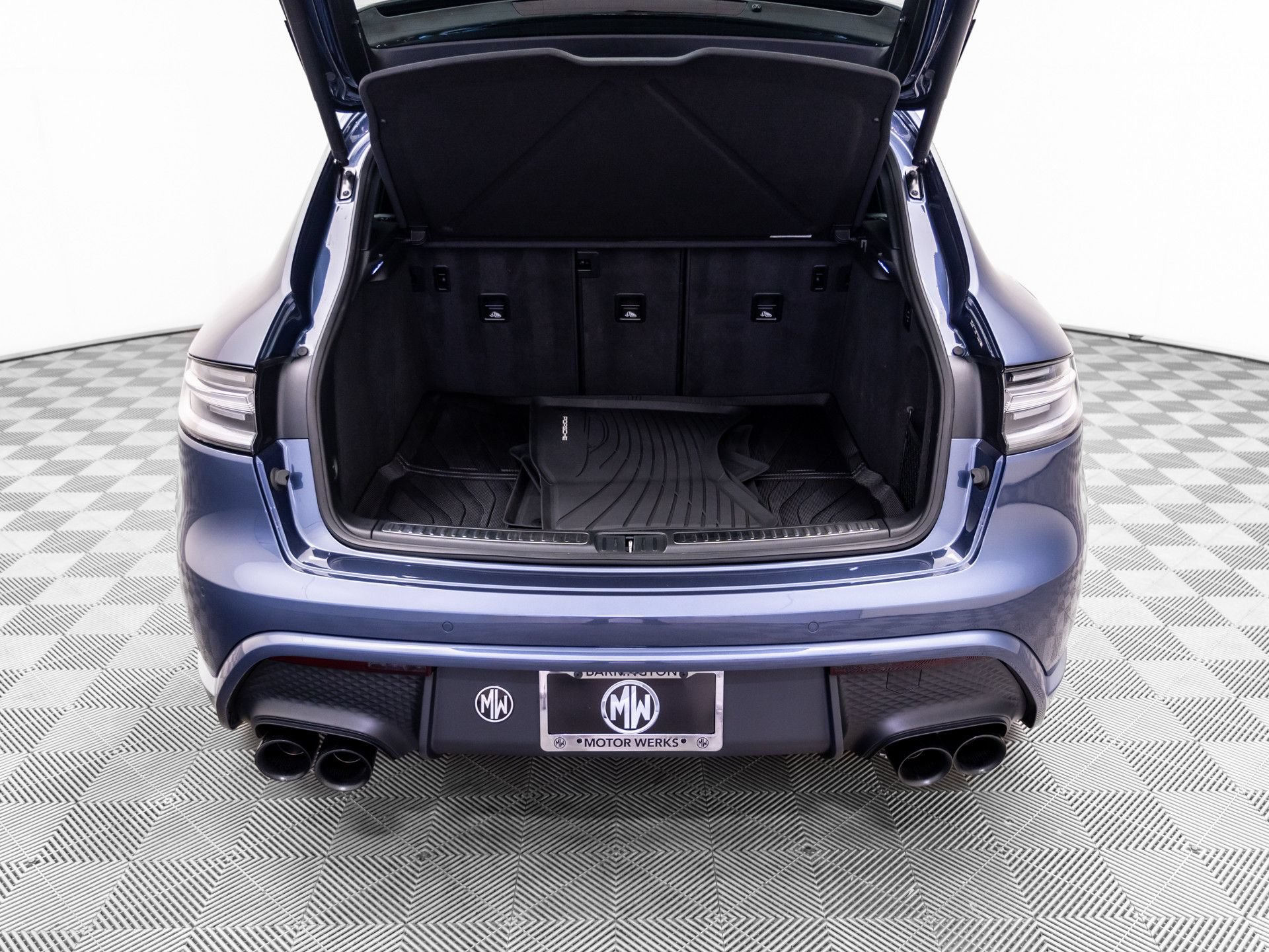 Certified 2022 Porsche Macan GTS AWD/4WD image 34