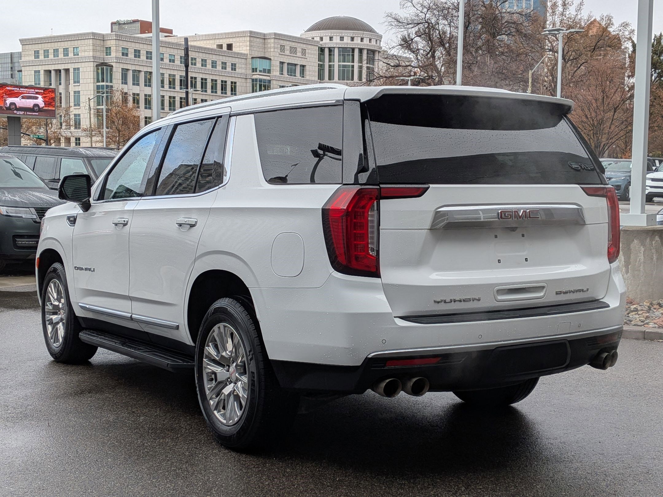 Used 2023 GMC Yukon Denali image 5