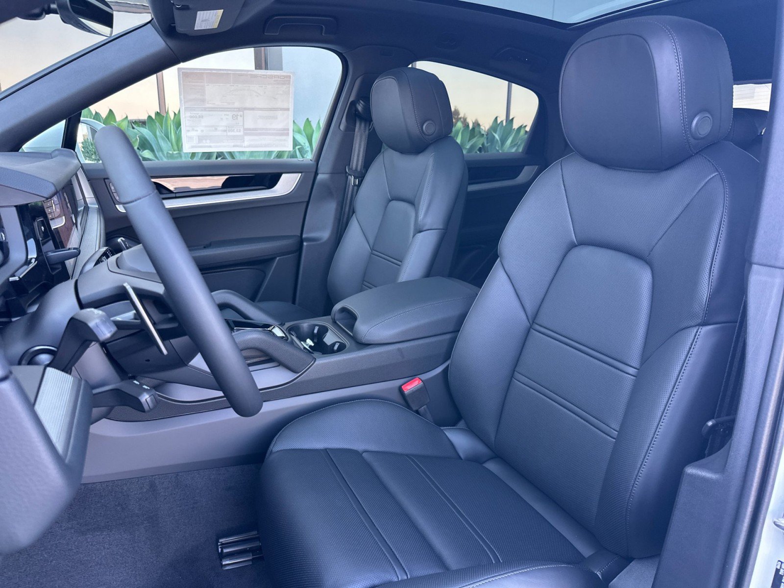 New 2026 Porsche Cayenne Coupe AWD/4WD image 5