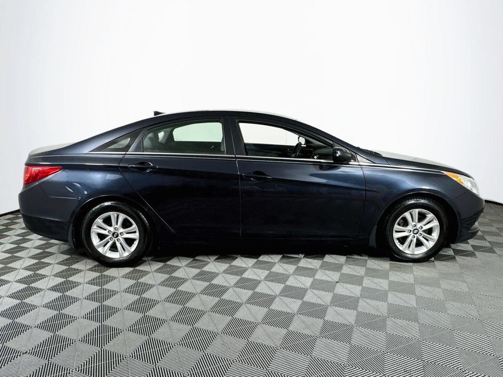 Used 2013 Hyundai Sonata GLS w/ Popular Equipment Pkg FWD image 8