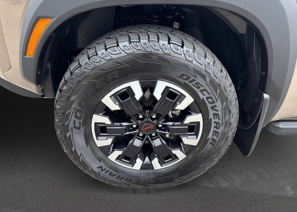 Used 2023 Nissan Frontier PRO-4X w/ Pro Convenience Package AWD/4WD image 11