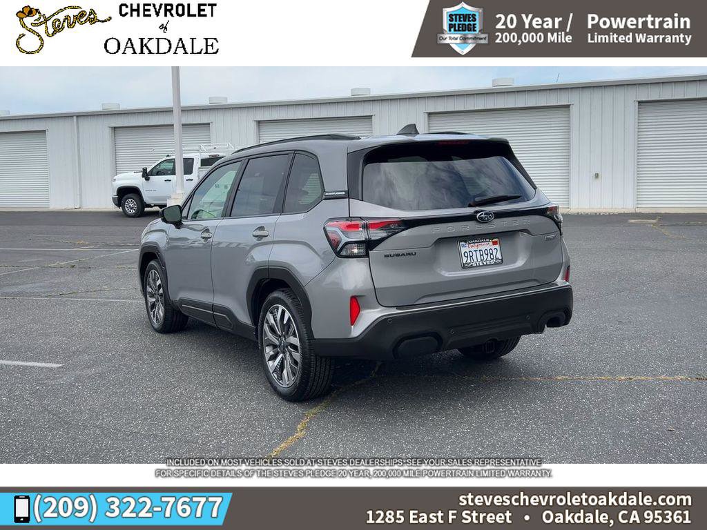 Used 2025 Subaru Forester Touring AWD/4WD image 9