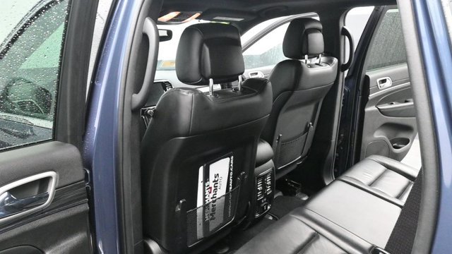 Used 2021 Jeep Grand Cherokee Limited AWD/4WD image 23