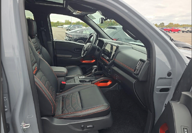 Certified 2026 Nissan Frontier PRO-4X w/ Pro Premium Package AWD/4WD image 11