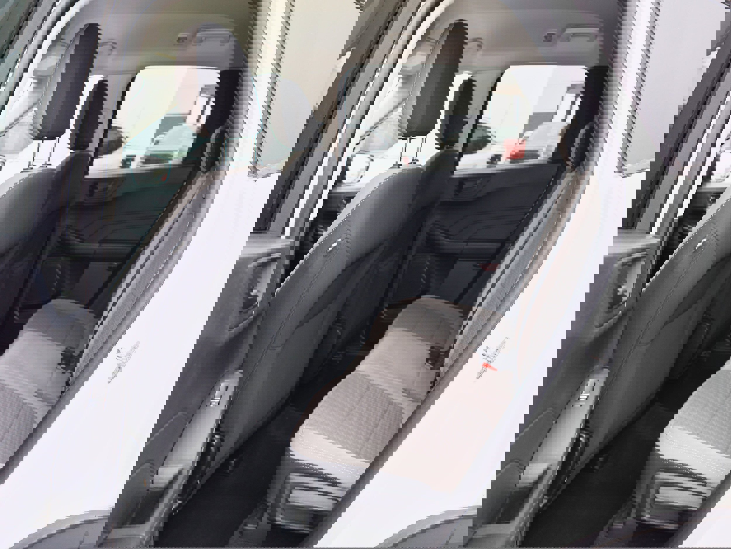 Used 2022 Ford Escape SE w/ Cold Weather Package image 13