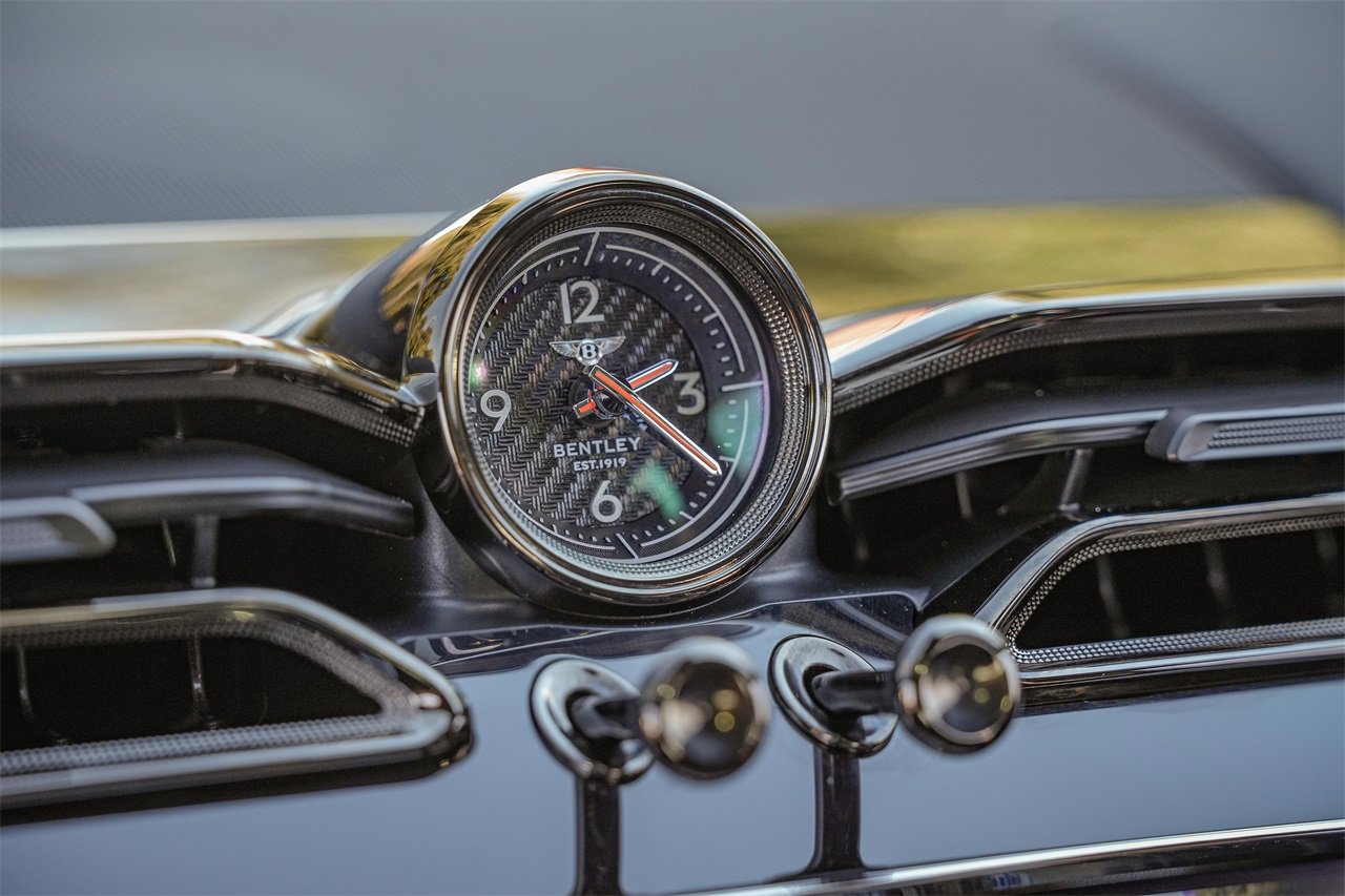 New 2025 Bentley Bentayga image 29