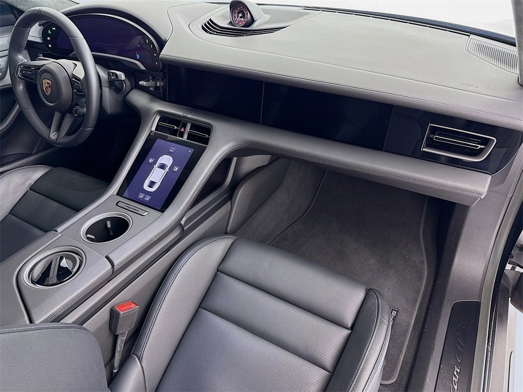 Certified 2023 Porsche Taycan GTS image 35