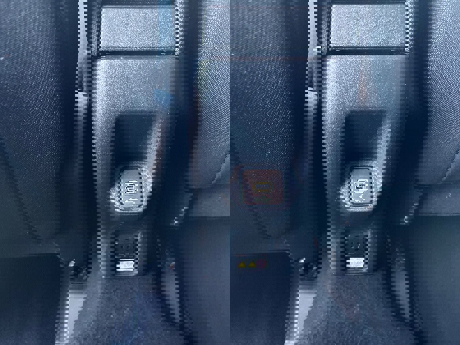 Used 2019 Jeep Renegade Latitude w/ Popular Equipment Group image 19