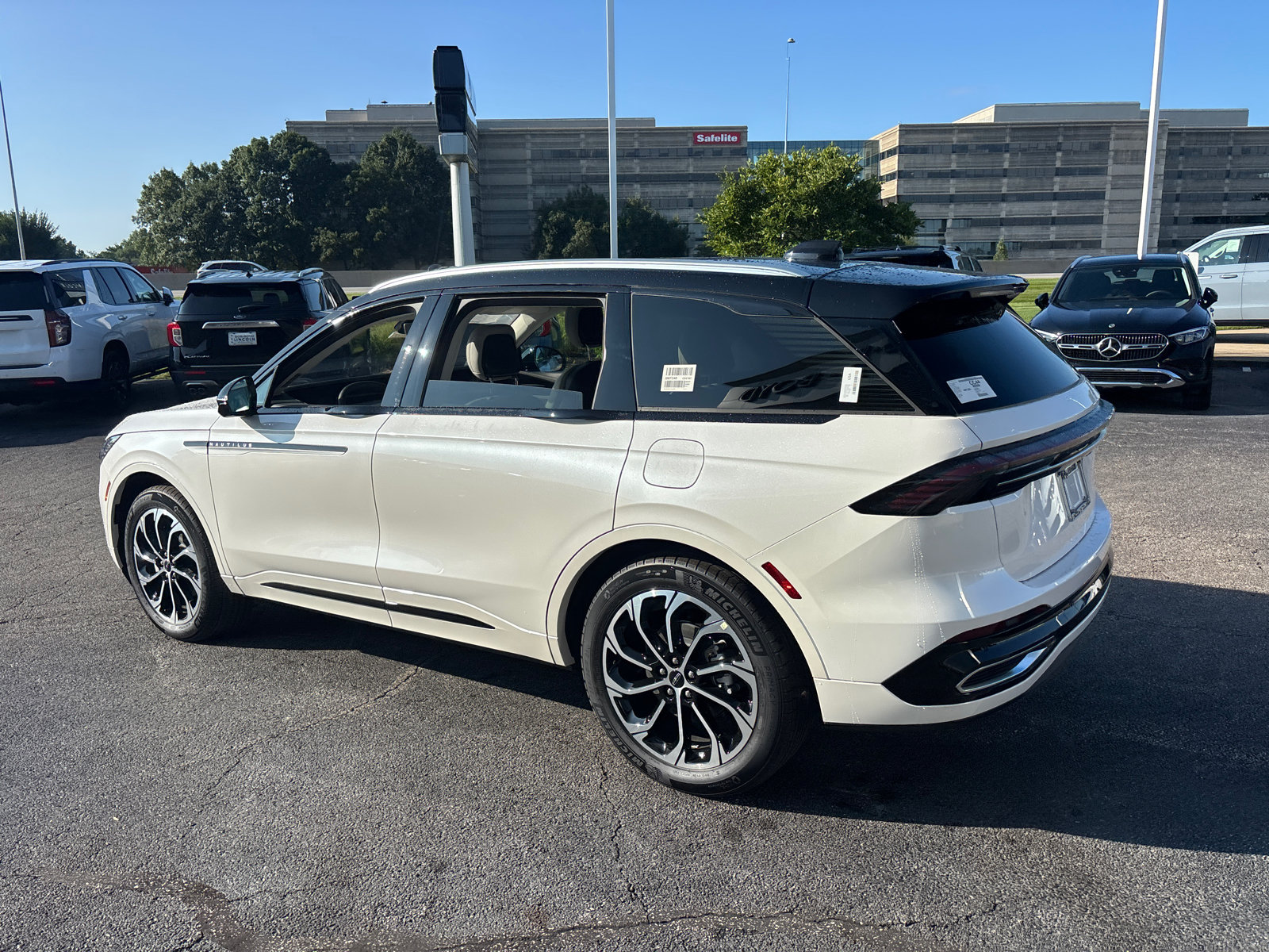 New 2026 Lincoln Nautilus Reserve AWD/4WD image 5