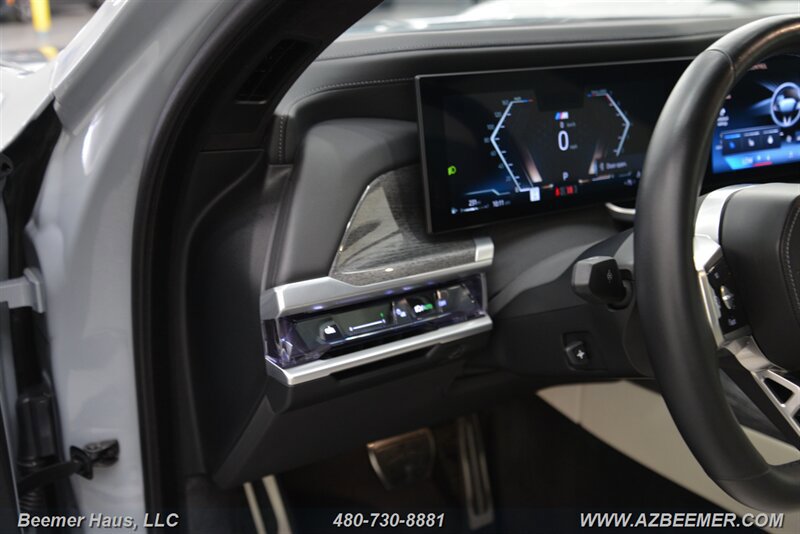 Used 2023 BMW 760i xDrive w/ Executive Package AWD/4WD image 27