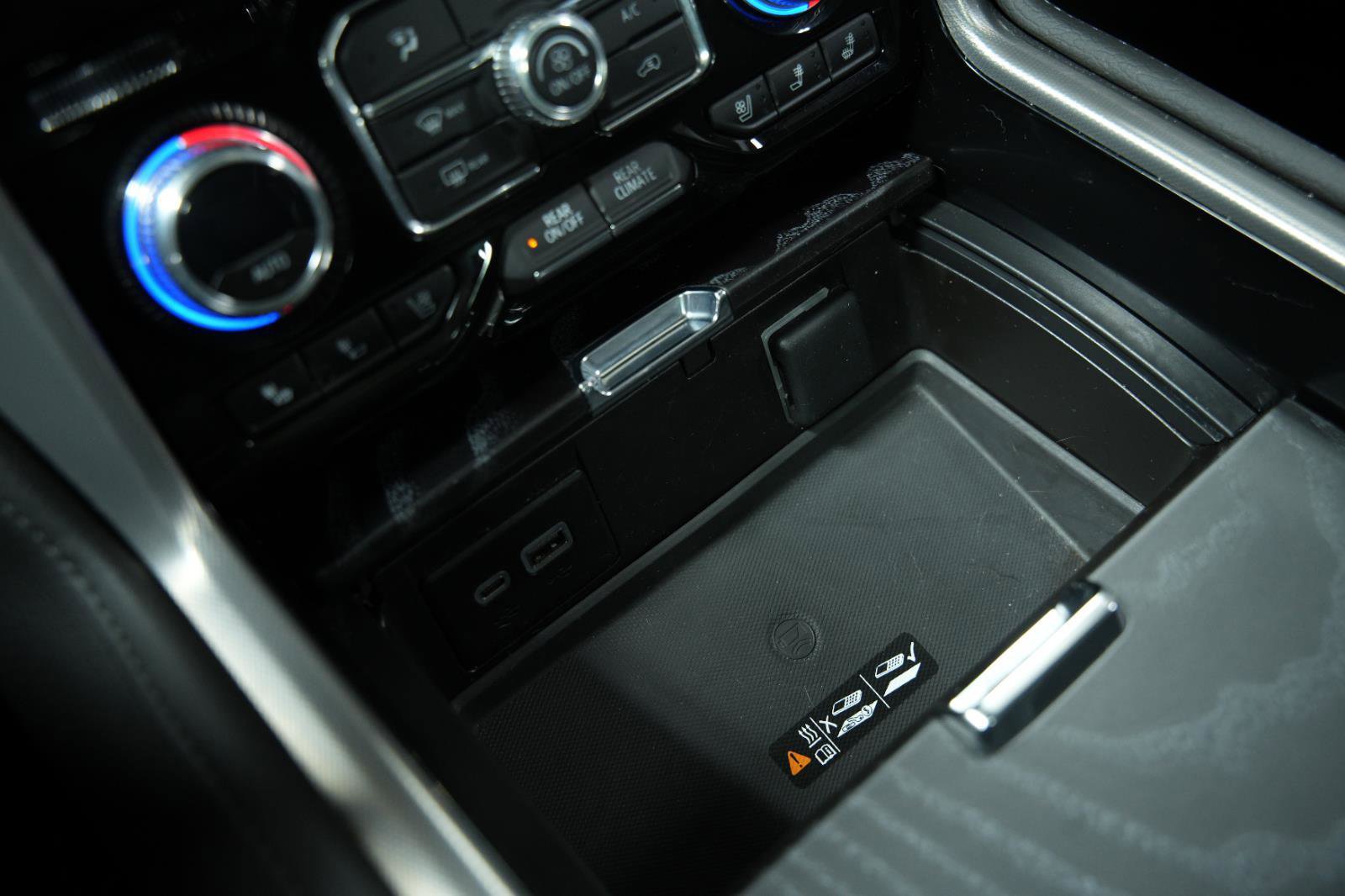 Used 2023 GMC Yukon Denali w/ LPO, Floor Liner Package image 39