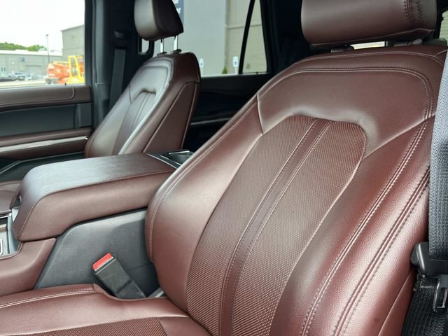 Used 2023 Ford Expedition Limited RWD image 37
