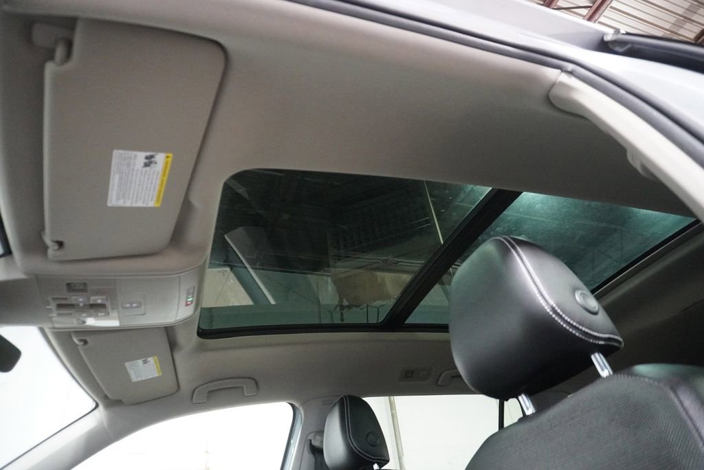 Used 2021 Volkswagen Atlas SEL Premium image 18