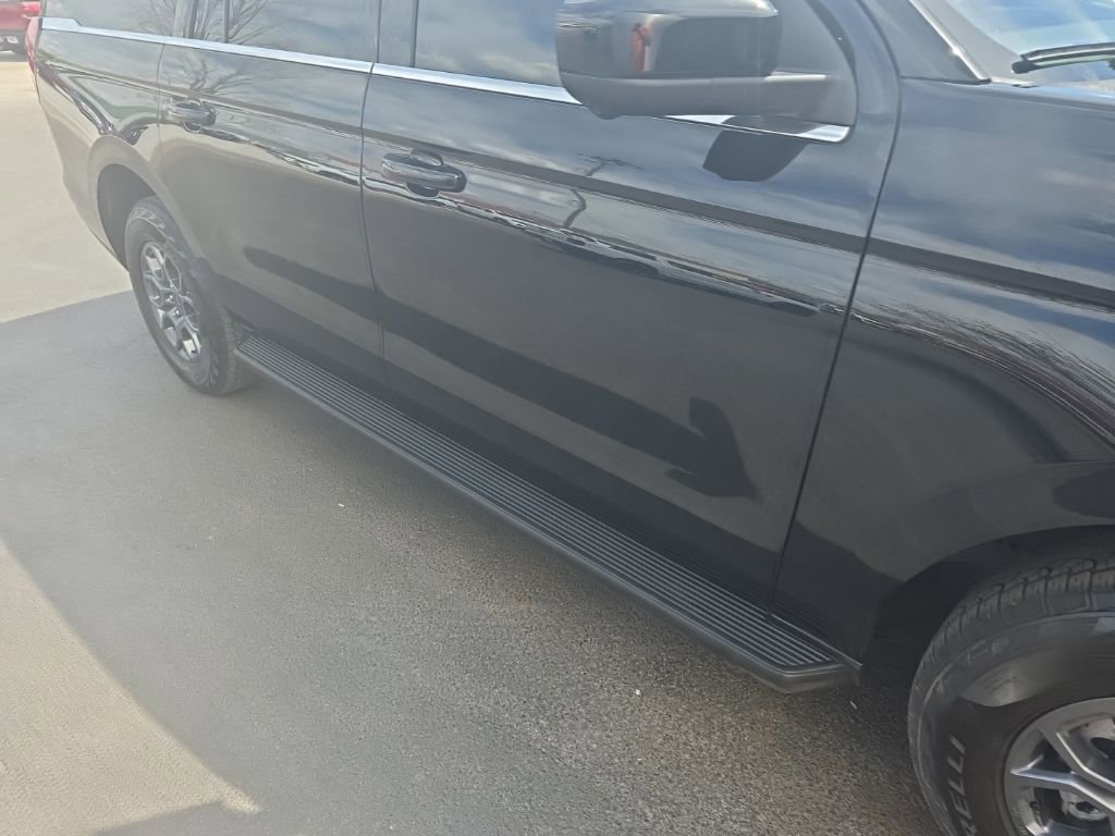 Used 2025 Ford Expedition Max Active image 5