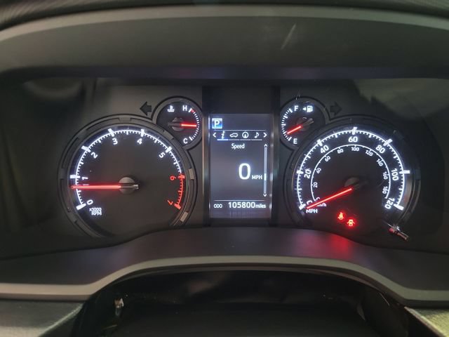 Used 2020 Toyota 4Runner SR5 AWD/4WD image 15