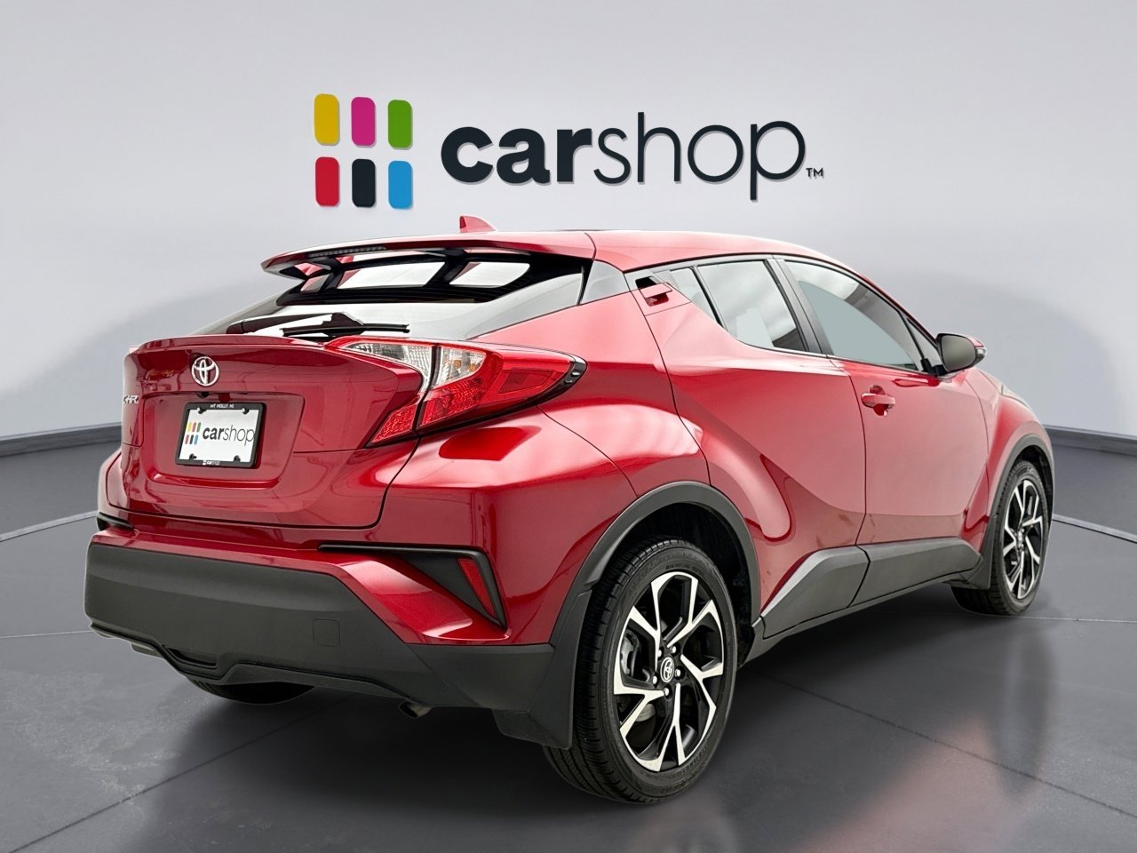 Used 2021 Toyota C-HR XLE image 5