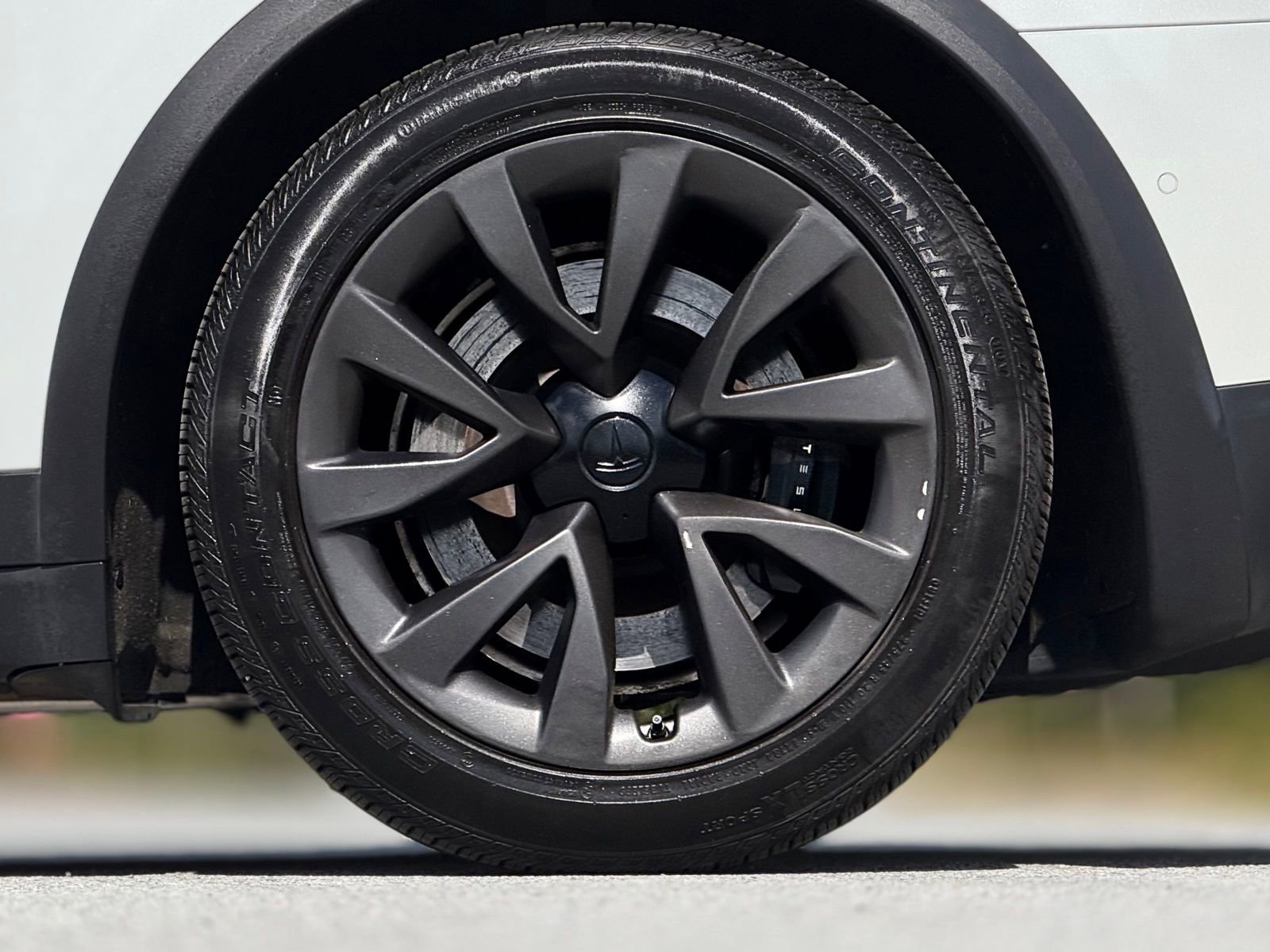 Used 2022 Tesla Model X image 19