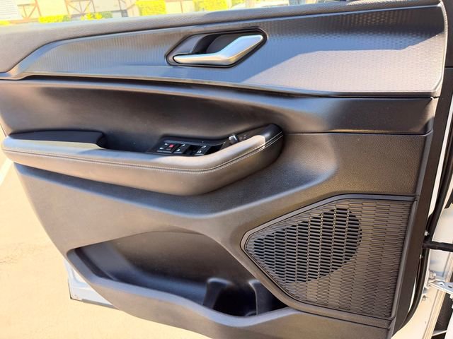 Used 2023 Jeep Grand Cherokee L Laredo AWD/4WD image 14