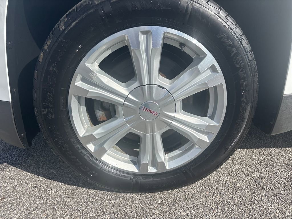 Used 2017 GMC Terrain SLE image 33
