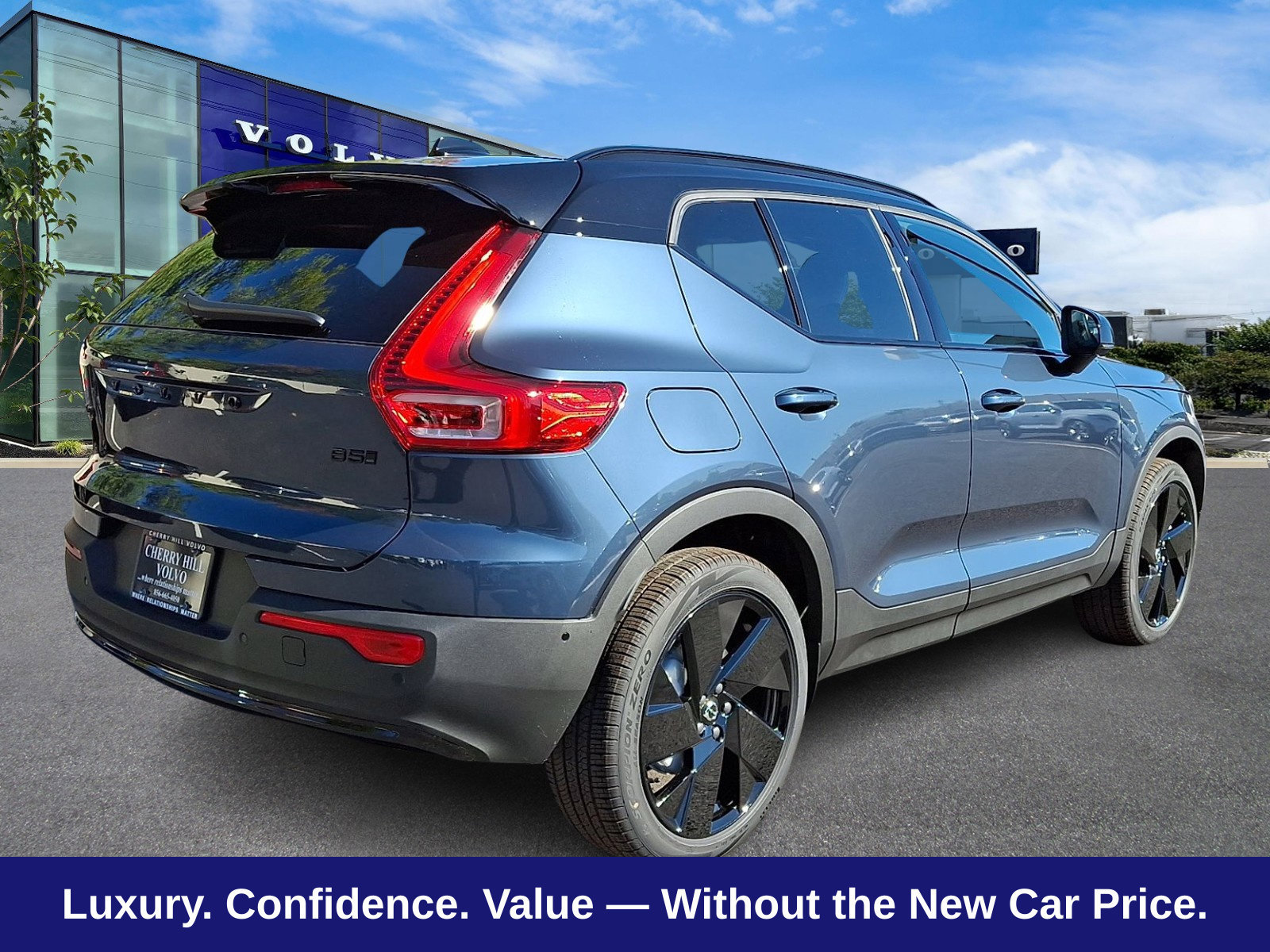 New 2026 Volvo XC40 B5 Ultra w/ Protection Package Premier AWD/4WD image 5