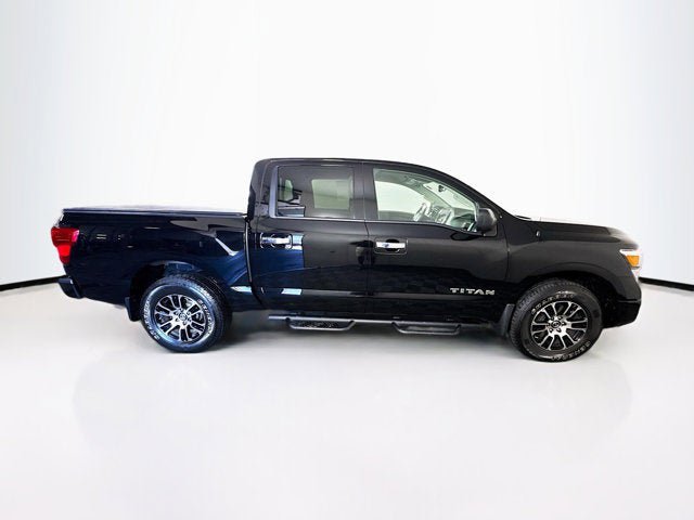 Used 2021 Nissan Titan SV w/ SV Convenience Package AWD/4WD image 4