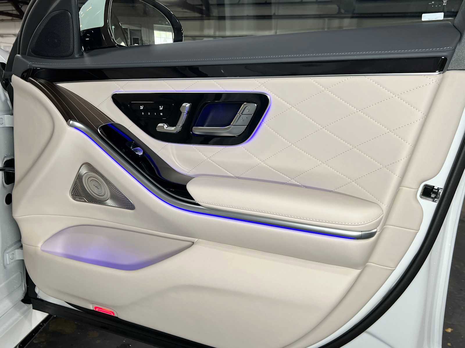 New 2026 Mercedes-Benz S 580 4MATIC Sedan image 10