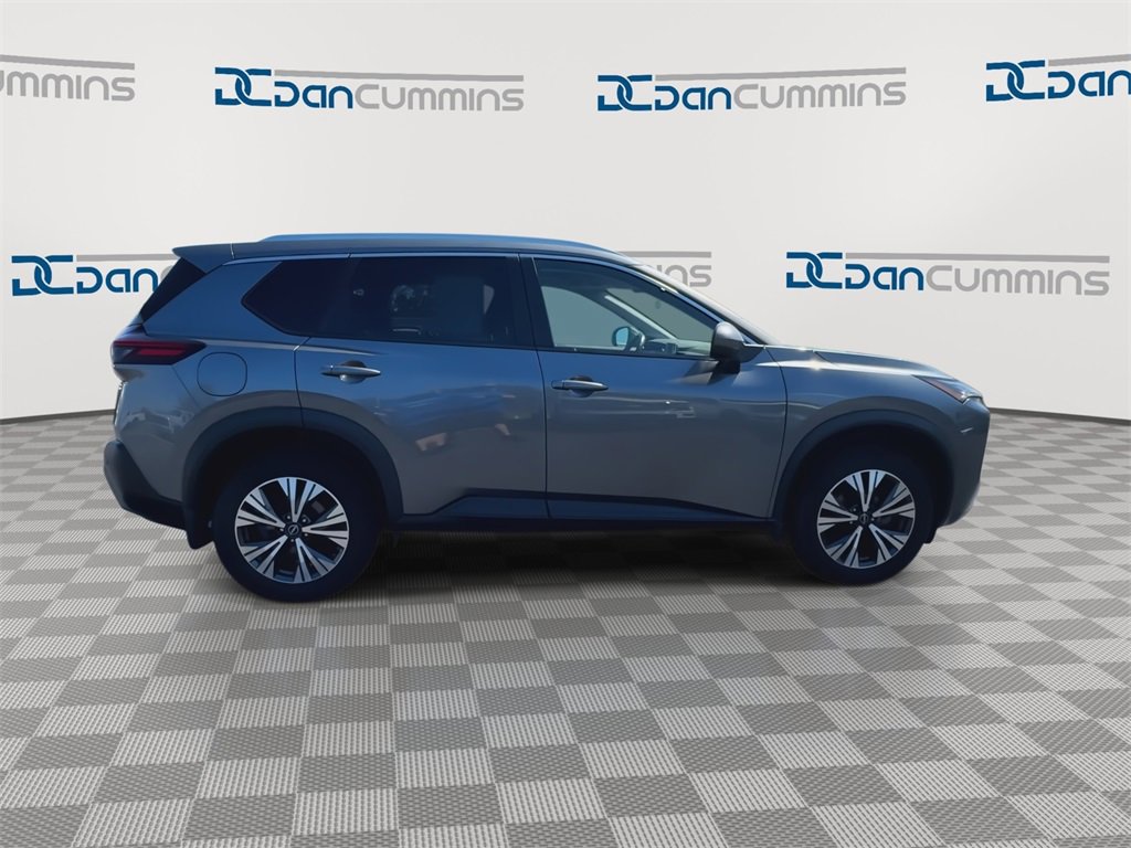 Used 2023 Nissan Rogue SV w/ SV Premium Package image 9