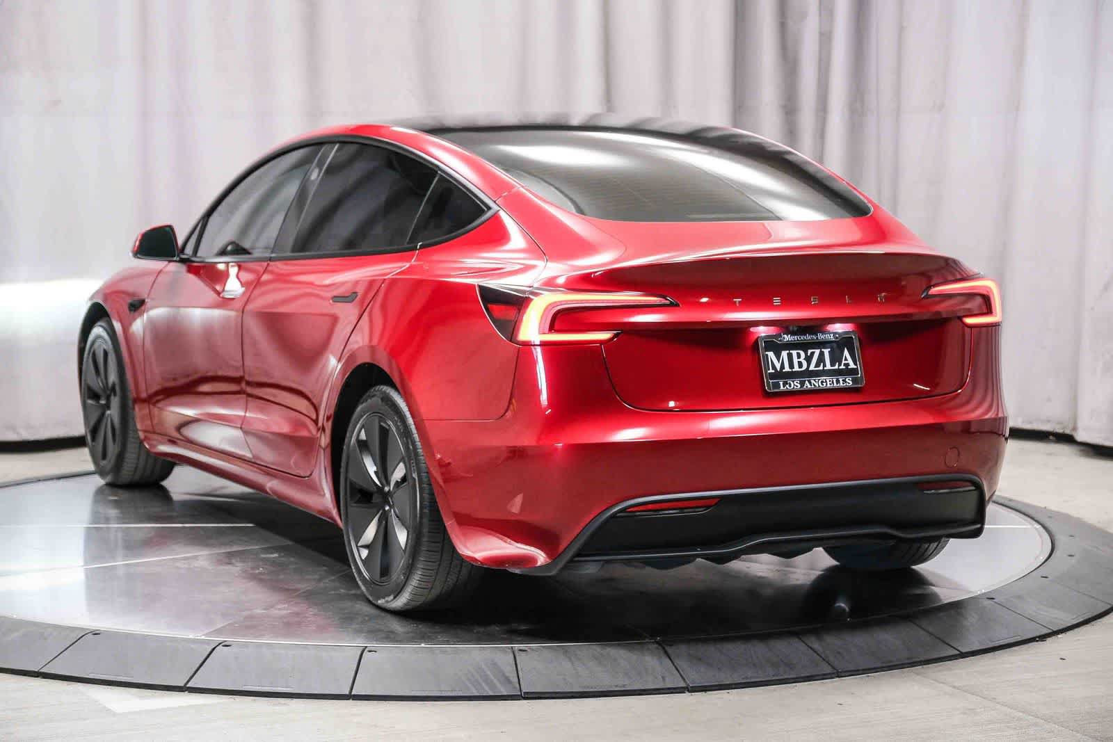 Used 2024 Tesla Model 3 Standard Range RWD image 2
