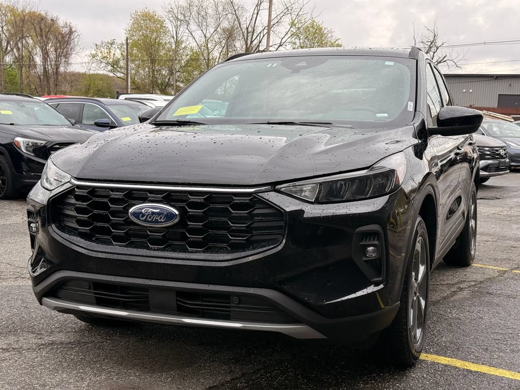 Used 2025 Ford Escape ST-Line Select AWD/4WD 360° Tour