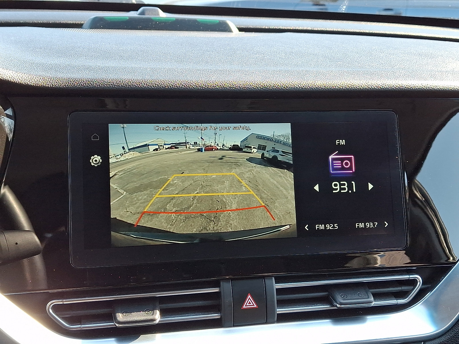 Certified 2022 Kia Niro EX image 17