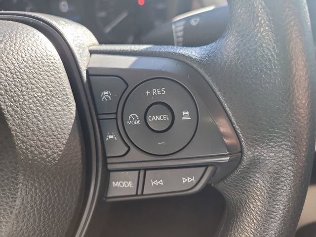 Used 2025 Toyota Corolla LE w/ Convenience Package image 30