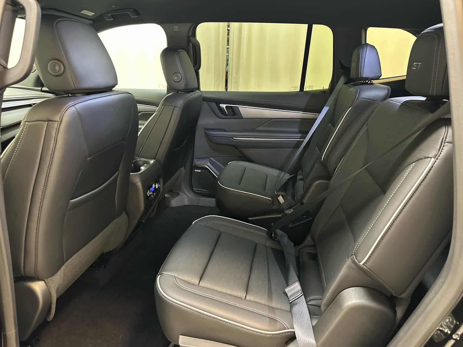 New 2026 Buick Enclave Sport Touring w/ LPO, Floor Liner Package image 6