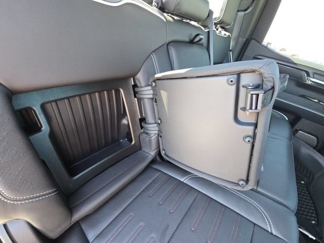 Used 2025 GMC Sierra 1500 AT4X AWD/4WD image 17