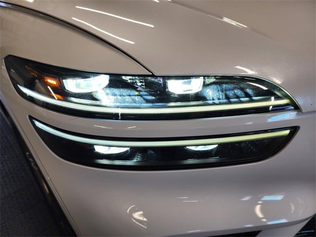 Used 2022 Genesis GV70 3.5T Sport w/ Sport Advanced Package image 4