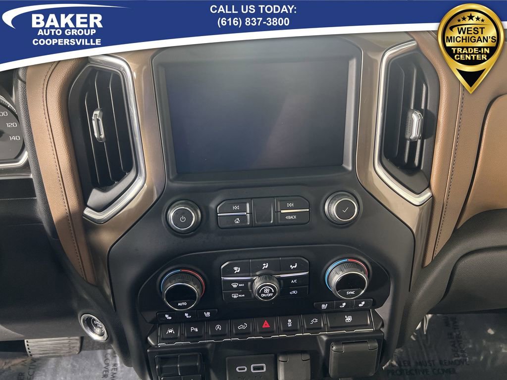 Used 2021 Chevrolet Silverado 1500 High Country w/ Technology Package image 12