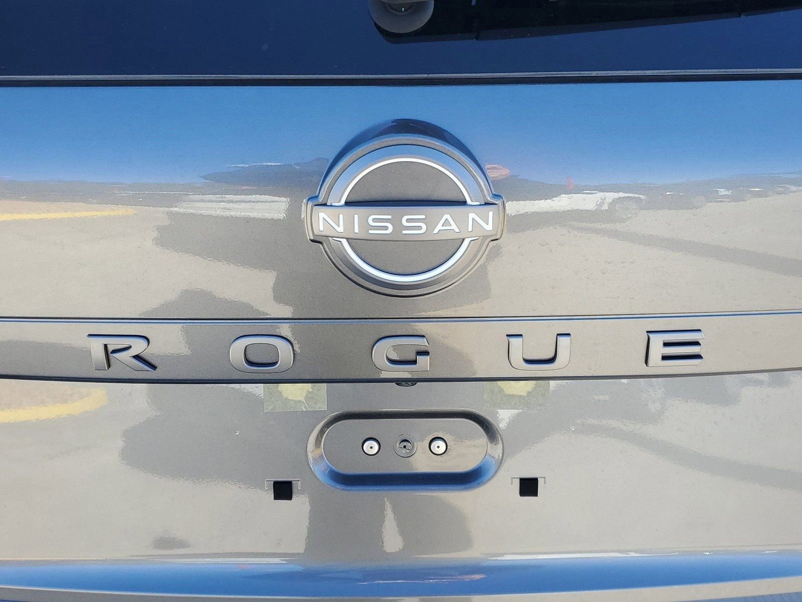 New 2026 Nissan Rogue SV w/ SV Premium Package image 9