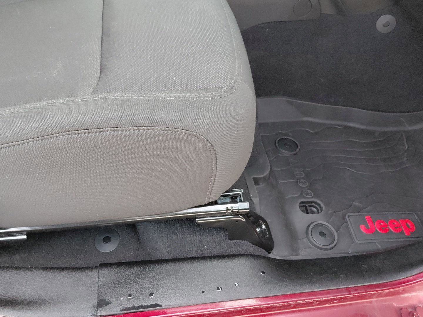 Used 2021 Jeep Wrangler Unlimited Sport image 13