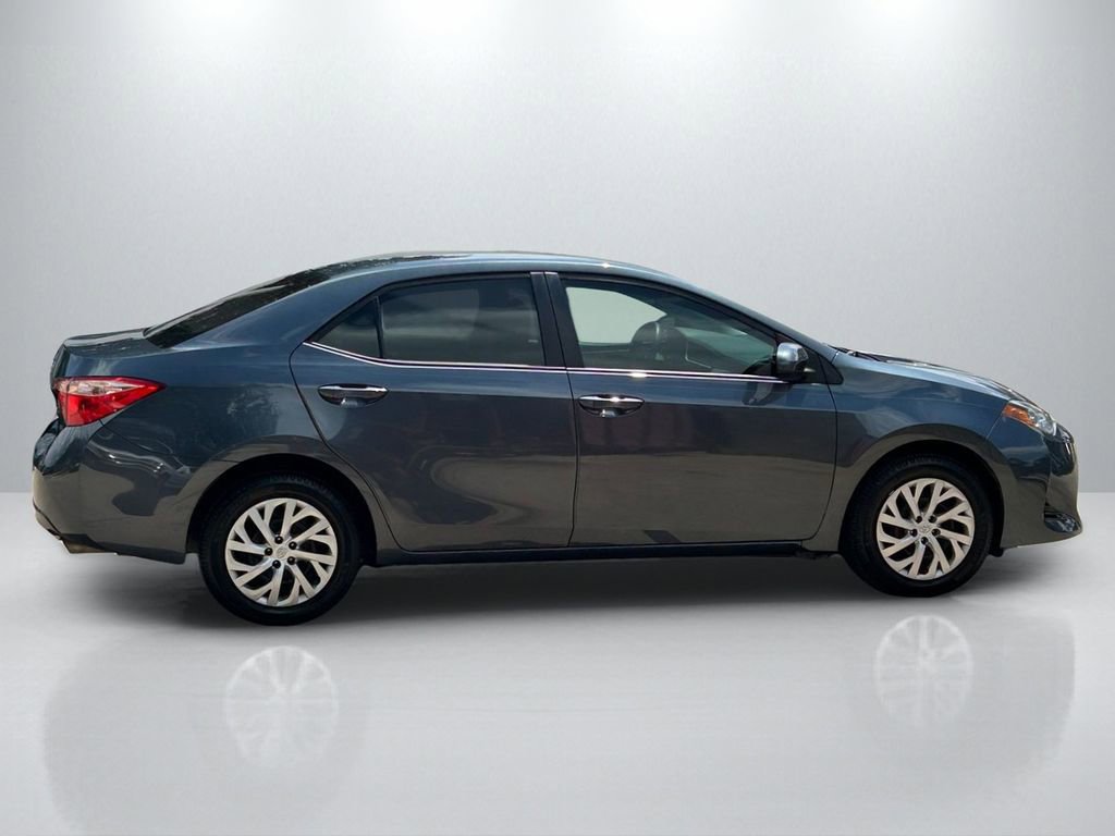 Used 2018 Toyota Corolla LE FWD image 4