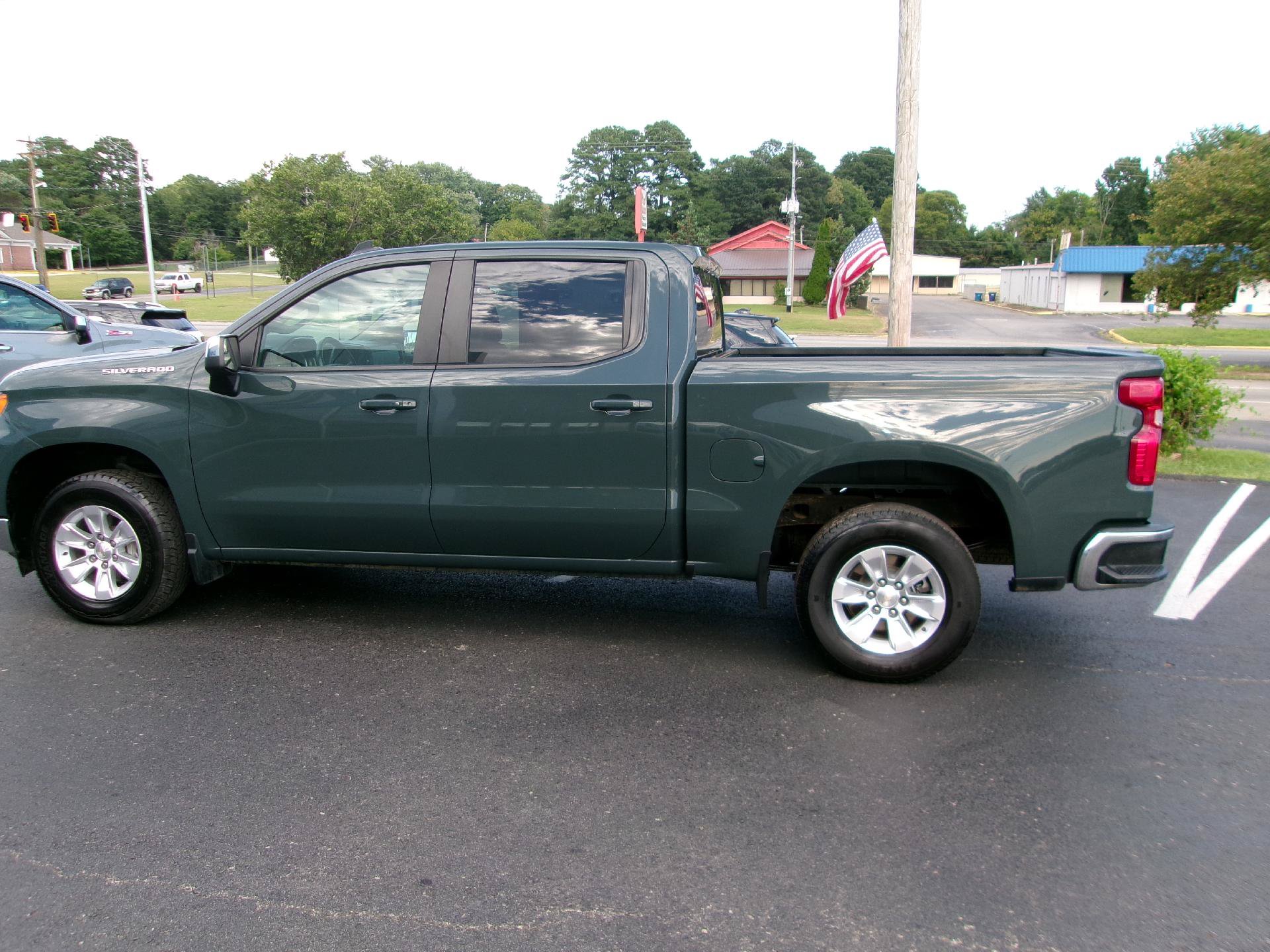 Certified 2025 Chevrolet Silverado 1500 LT RWD image 25