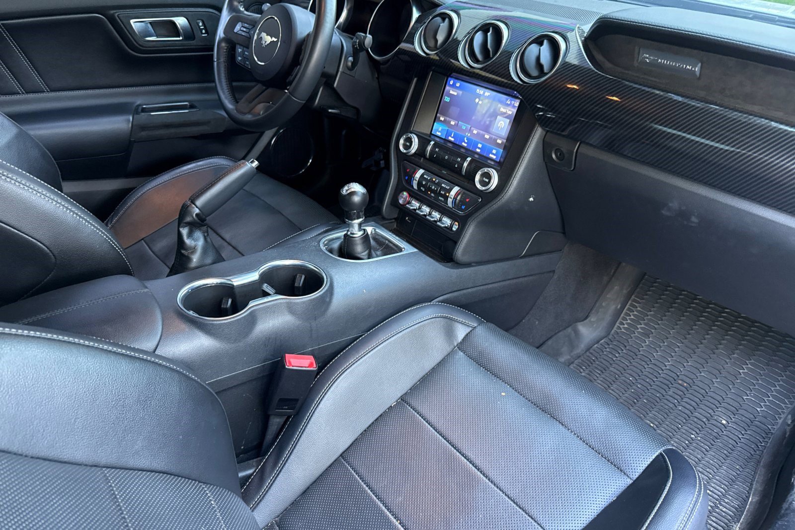 Used 2022 Ford Mustang GT Premium image 18