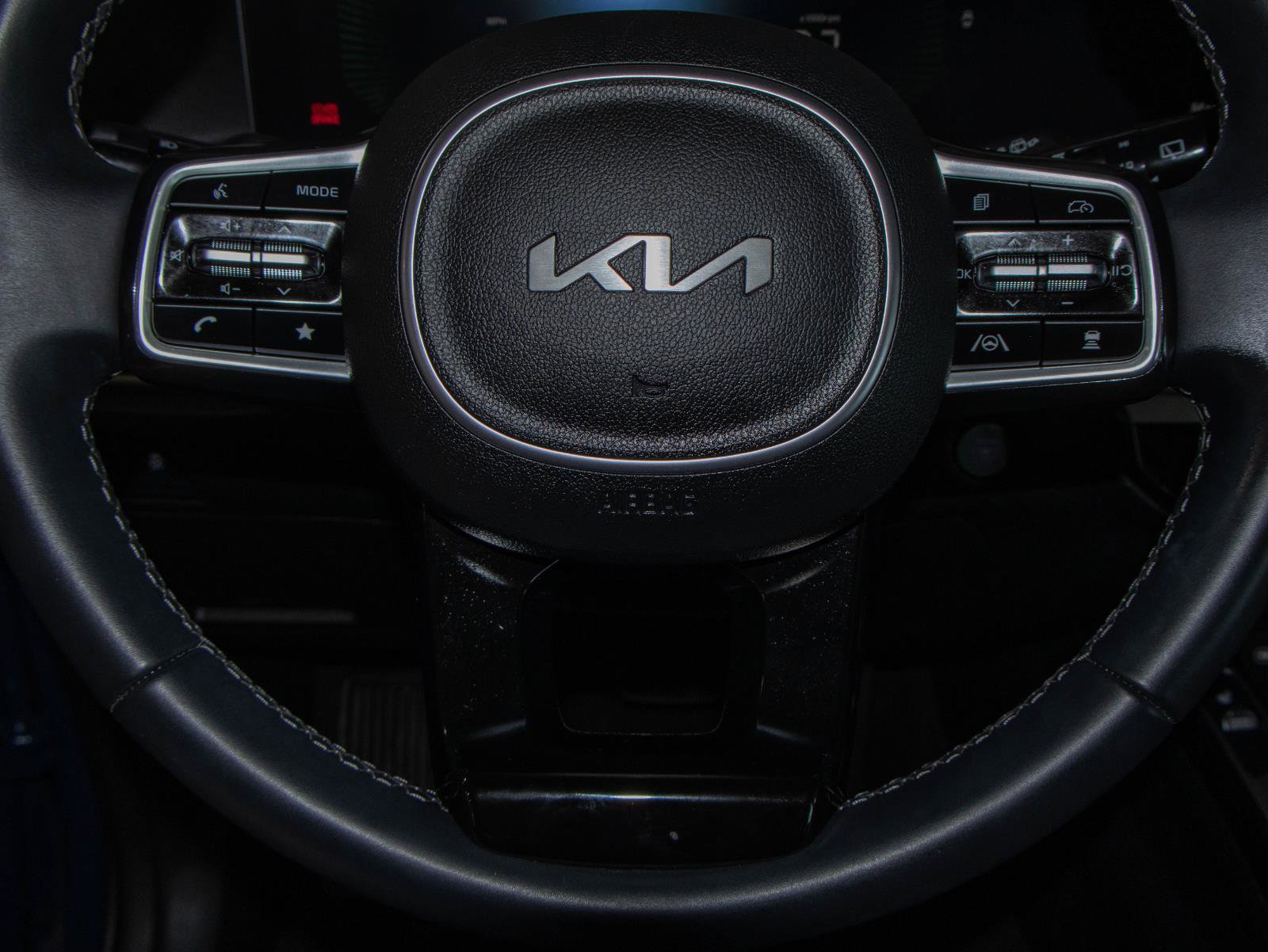 New 2025 Kia Sorento S w/ Panoramic Sunroof Package AWD/4WD image 12