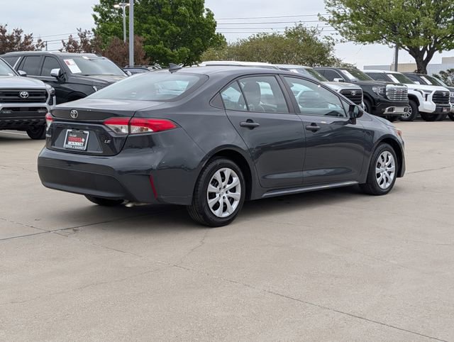 Used 2023 Toyota Corolla LE image 5