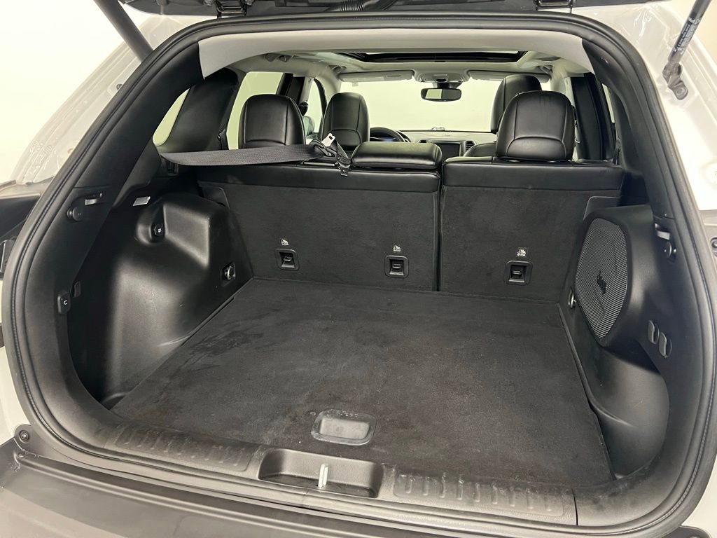 Used 2022 Jeep Cherokee Trailhawk w/ Sun, Sound & Nav Group image 7