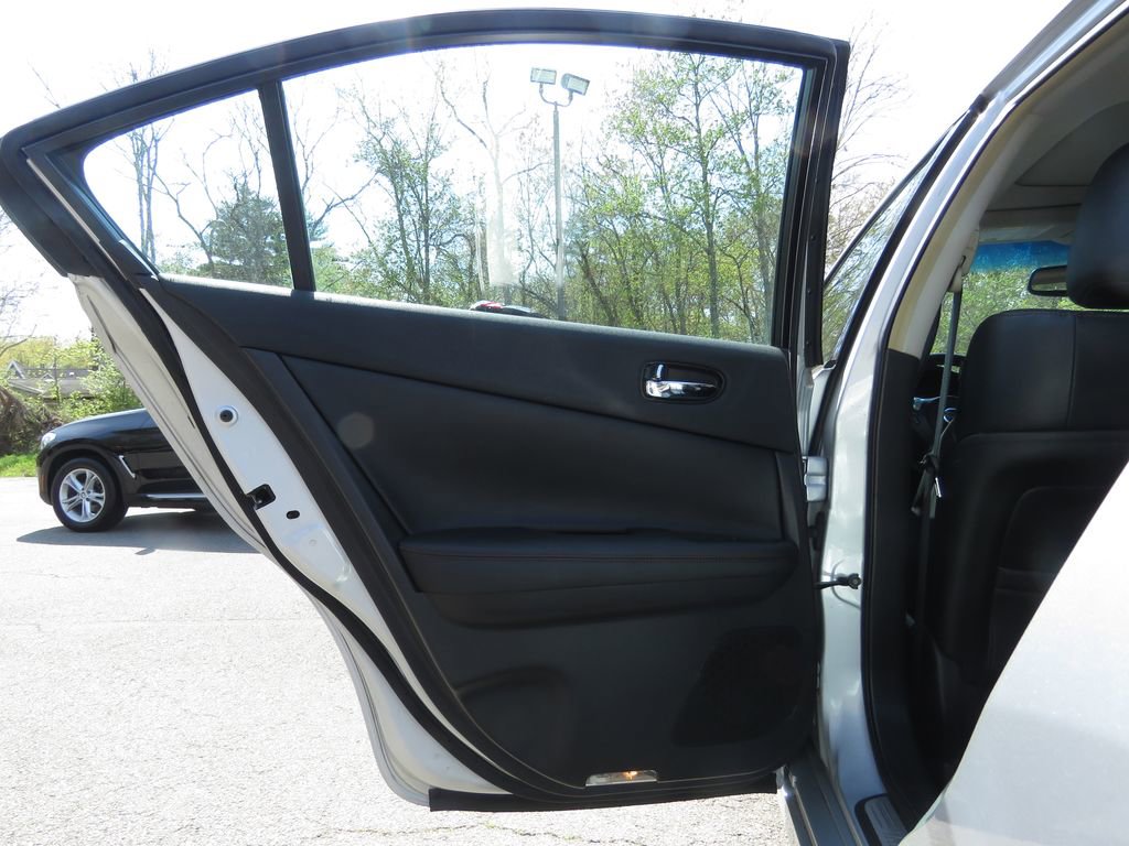 Used 2014 Nissan Maxima 3.5 SV w/ Premium Package FWD image 18