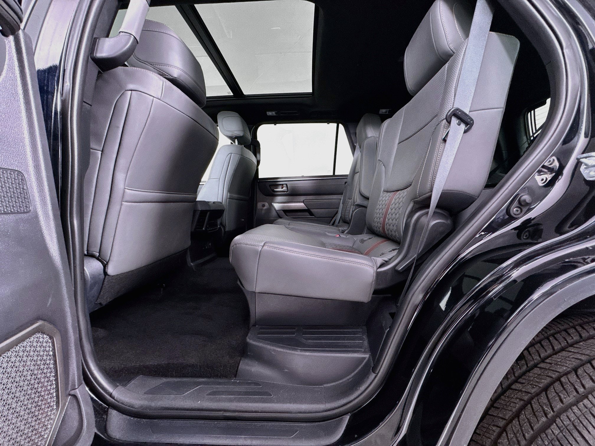 Certified 2026 Toyota Sequoia Capstone AWD/4WD image 25