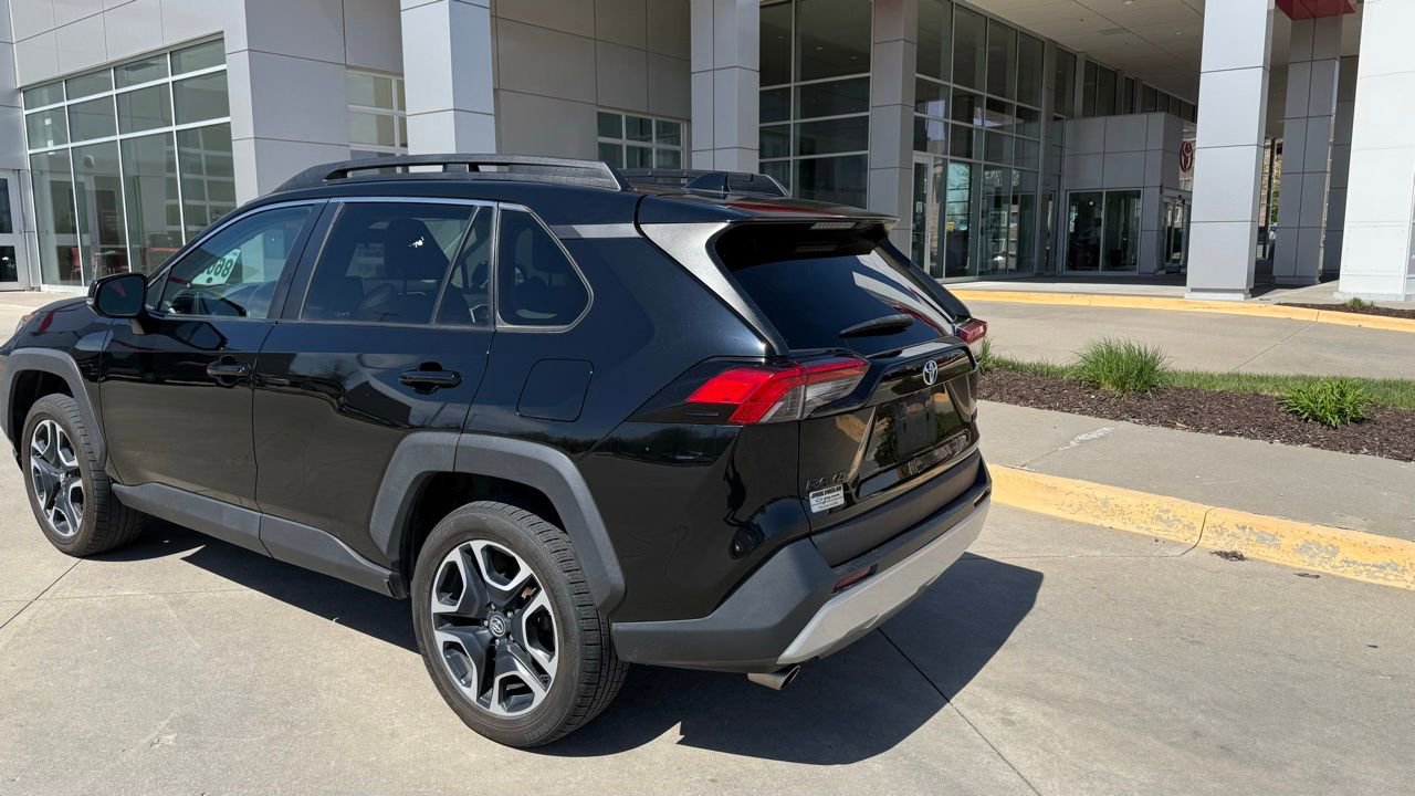 Used 2020 Toyota RAV4 Adventure image 4