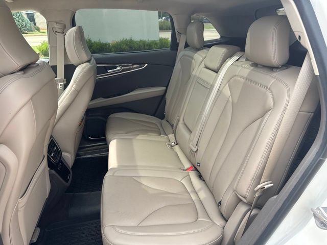 Used 2023 Lincoln Nautilus Reserve AWD/4WD image 12