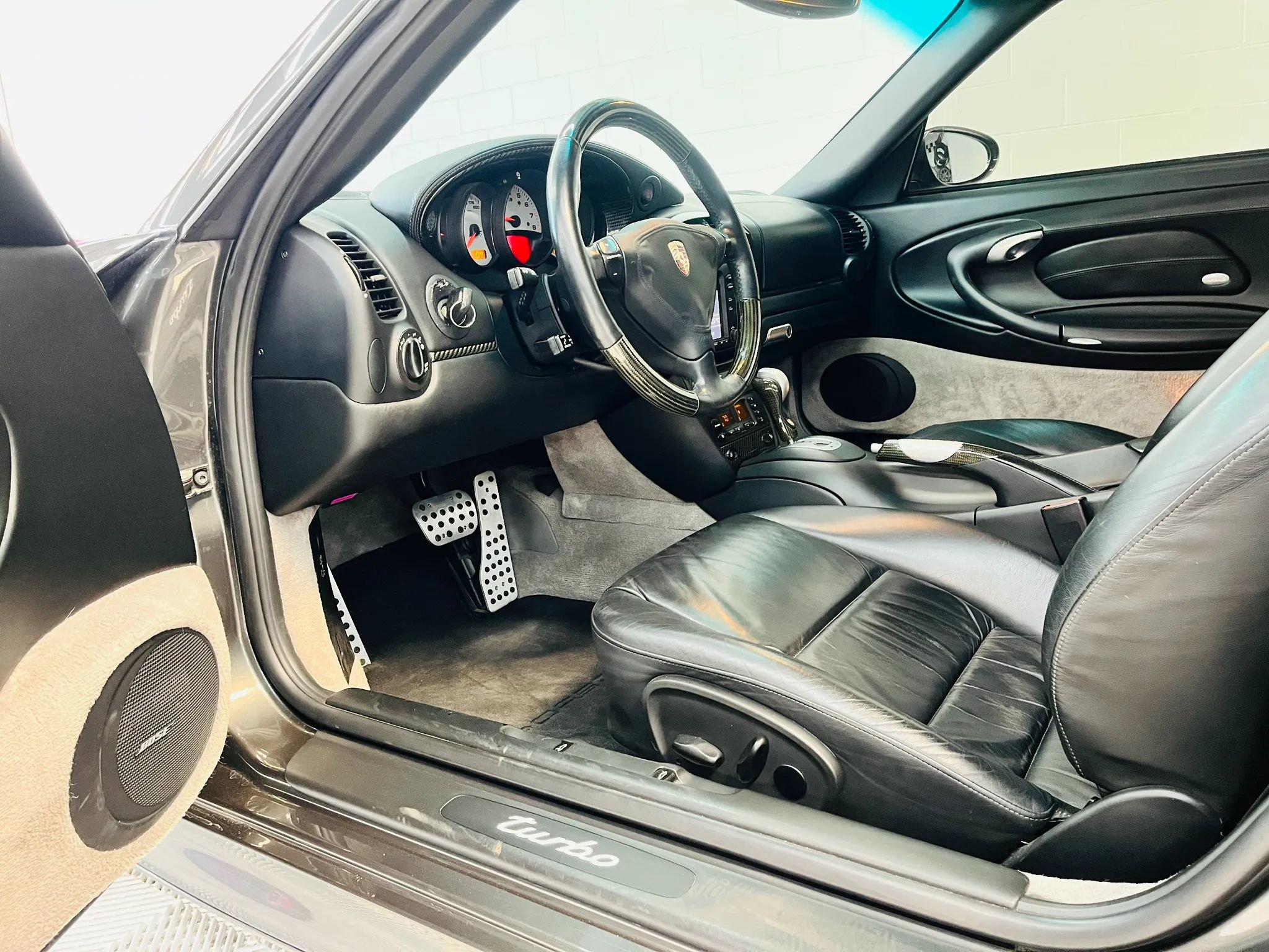 Used 2002 Porsche 911 Turbo image 40